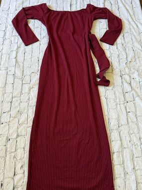 Maroon long sleeve dress